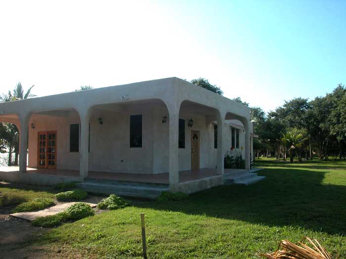 Building In Consejo Belize - 2006 Project Finished House